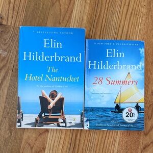 Elin Hilderbrand book bundle